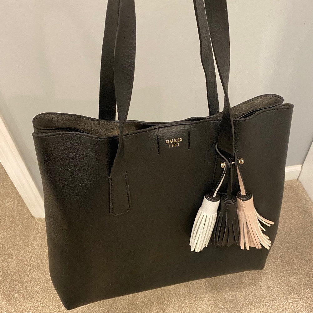 Guess Tote bag